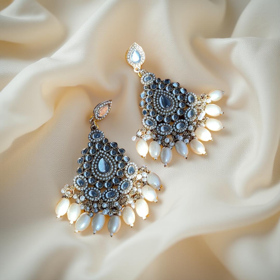 Royal Kundan Pearl Chandbali